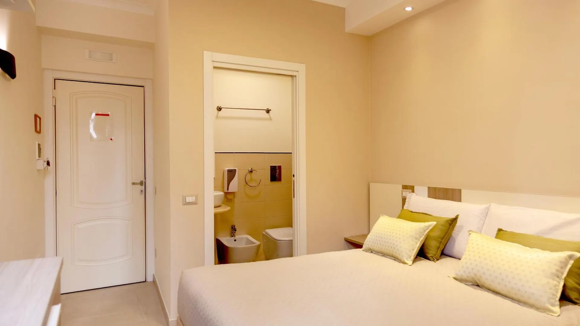 Guest house Opera 5 Hotel Naples