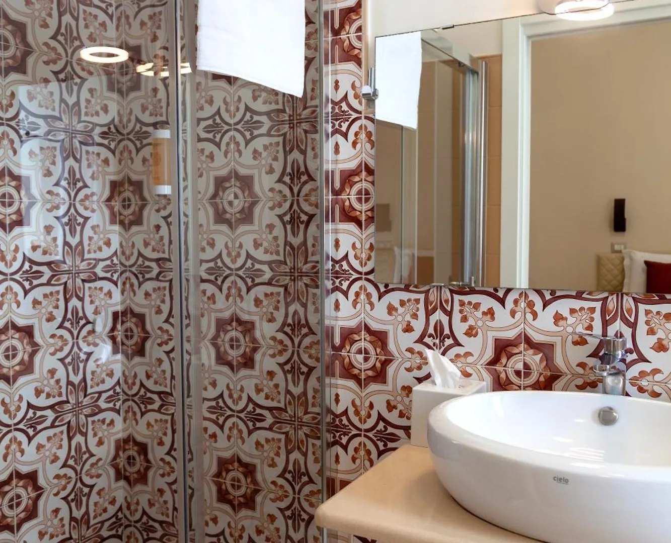 Opera 5 Hotel Naples
